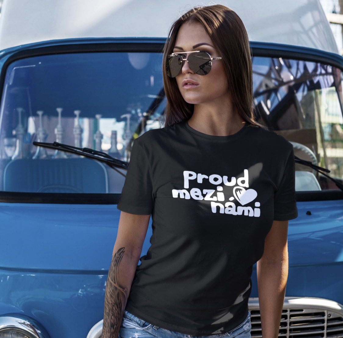 Tričko proud mezi námi (dámské černé)